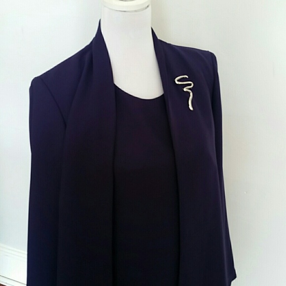 Beautiful dress - Picture 2 of 3